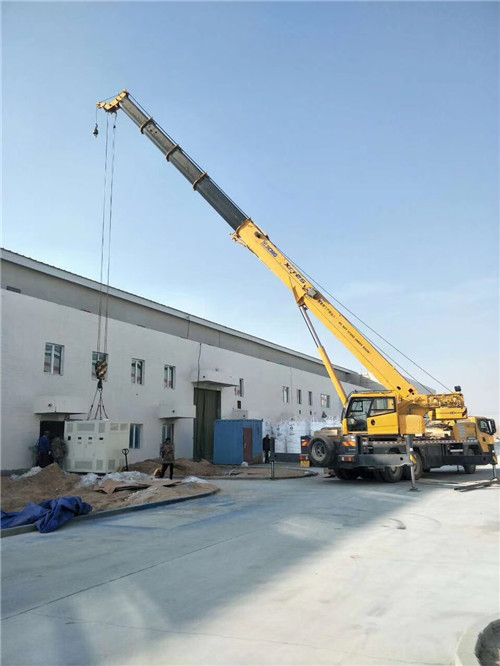 铜鼓县“超载就喊停”—— 吊车的 “重量保镖” 技术